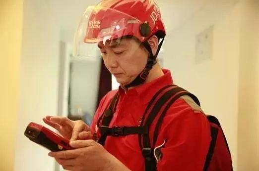 劉強東：物流虧損遠(yuǎn)達不到300億 但速度已經(jīng)超過亞馬遜